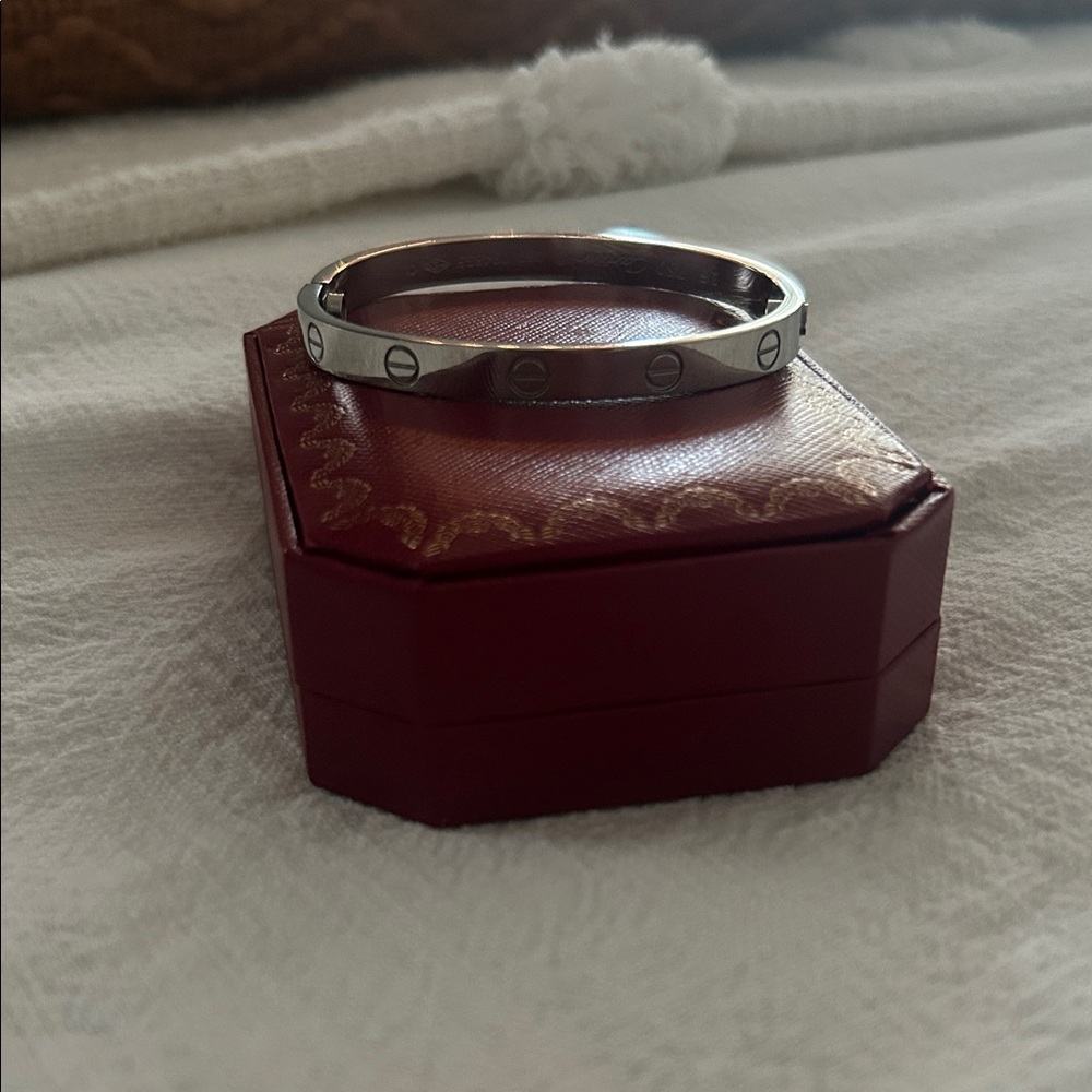 Inspired LOVE Bracelet with Screw Motif